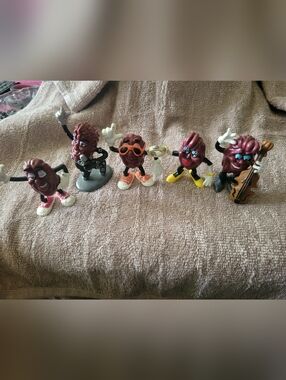 Set Of 5 Vintage California Raisins